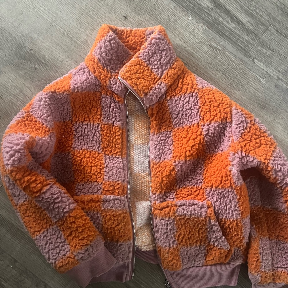 Size 6/6x art class fleece